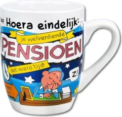 Cartoonmok Pensioen - 300 Ml 7 Cartoonmok Pensioen - 300 Ml -Bekerwinkel 1200x1147 2