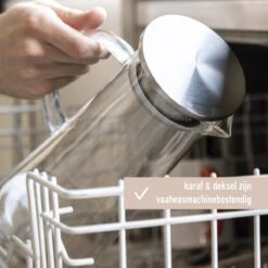 MÊZON® Schenkkan - Glazen Waterkan - Waterkaraf Voor Fruitwater - Multifunctionele Decanteer Karaf - Kan Met Deksel - 1.5L Capaciteit 12 MÊZON® Schenkkan - Glazen Waterkan - Waterkaraf Voor Fruitwater - Multifunctionele Decanteer Karaf - Kan Met Deksel - 1.5L Capaciteit -Bekerwinkel 1200x1200 338