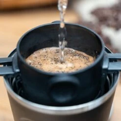 JOR Products® Thermobeker - Koffiezetapparaat - Koffiebonen - Thee - Koffiemachine - Thermoskan - Espressomachine - Reizen - Camping - Koffiefilterhouder 20 JOR Products® Thermobeker - Koffiezetapparaat - Koffiebonen - Thee - Koffiemachine - Thermoskan - Espressomachine - Reizen - Camping - Koffiefilterhouder -Bekerwinkel 1200x1200 415