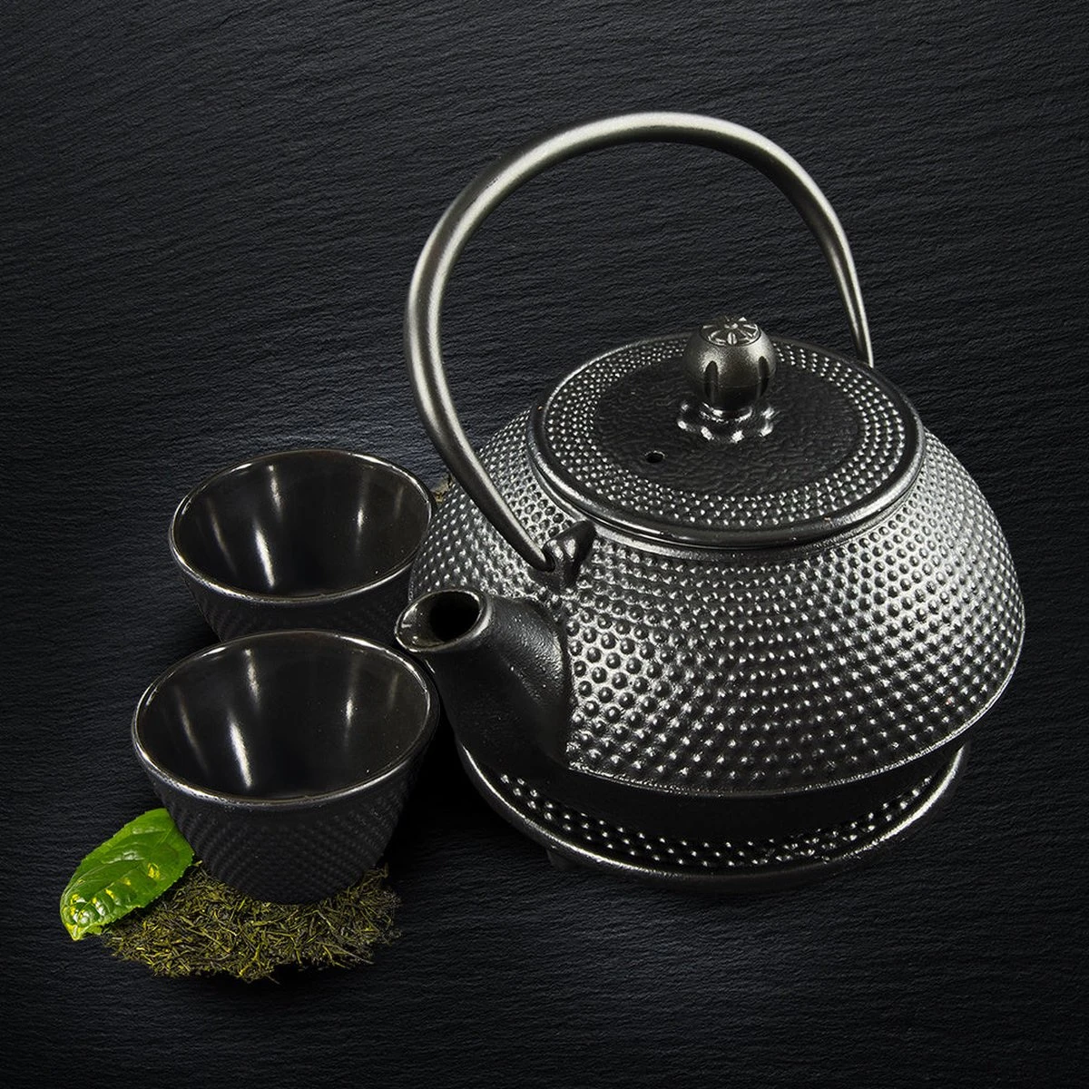 SakuraTea - Theepot Set - 4-delig - Gietijzer - Zwart - 0.8L - 2 Kopjes (100ml) 4 SakuraTea - Theepot Set - 4-delig - Gietijzer - Zwart - 0.8L - 2 Kopjes (100ml) - Afbeelding 2