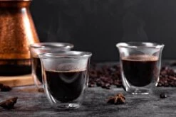 Dubbelwandige ESPRESSO Glazen Van Borosilicaat - Warme En Koude Dranken Kopjes - 70 ML - Set Van 6 17 Dubbelwandige ESPRESSO Glazen Van Borosilicaat - Warme En Koude Dranken Kopjes - 70 ML - Set Van 6 -Bekerwinkel 1200x800 67