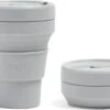 STOJO - Opvouwbare Beker - To Go - Grijs - 237ml - Herbruikbaar 2 STOJO - Opvouwbare Beker - To Go - Grijs - 237ml - Herbruikbaar -Bekerwinkel 1200x809 1