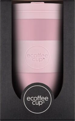 Ecoffee Cup Local Fluff PLA - Koffiebeker To Go 400 Ml - Roze Siliconen 11 Ecoffee Cup Local Fluff PLA - Koffiebeker To Go 400 Ml - Roze Siliconen -Bekerwinkel 750x1200 2