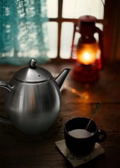 Vaja Valerie - Theepot Met Filter - Dubbelwandig - RVS - 1.2L -Bekerwinkel 857x1200 1