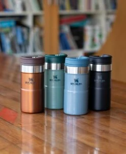 Stanley The NeverLeak™ Travel Mug 0,25L NEW - Thermosfles - Maple 14 Stanley The NeverLeak™ Travel Mug 0,25L NEW - Thermosfles - Maple -Bekerwinkel 989x1200